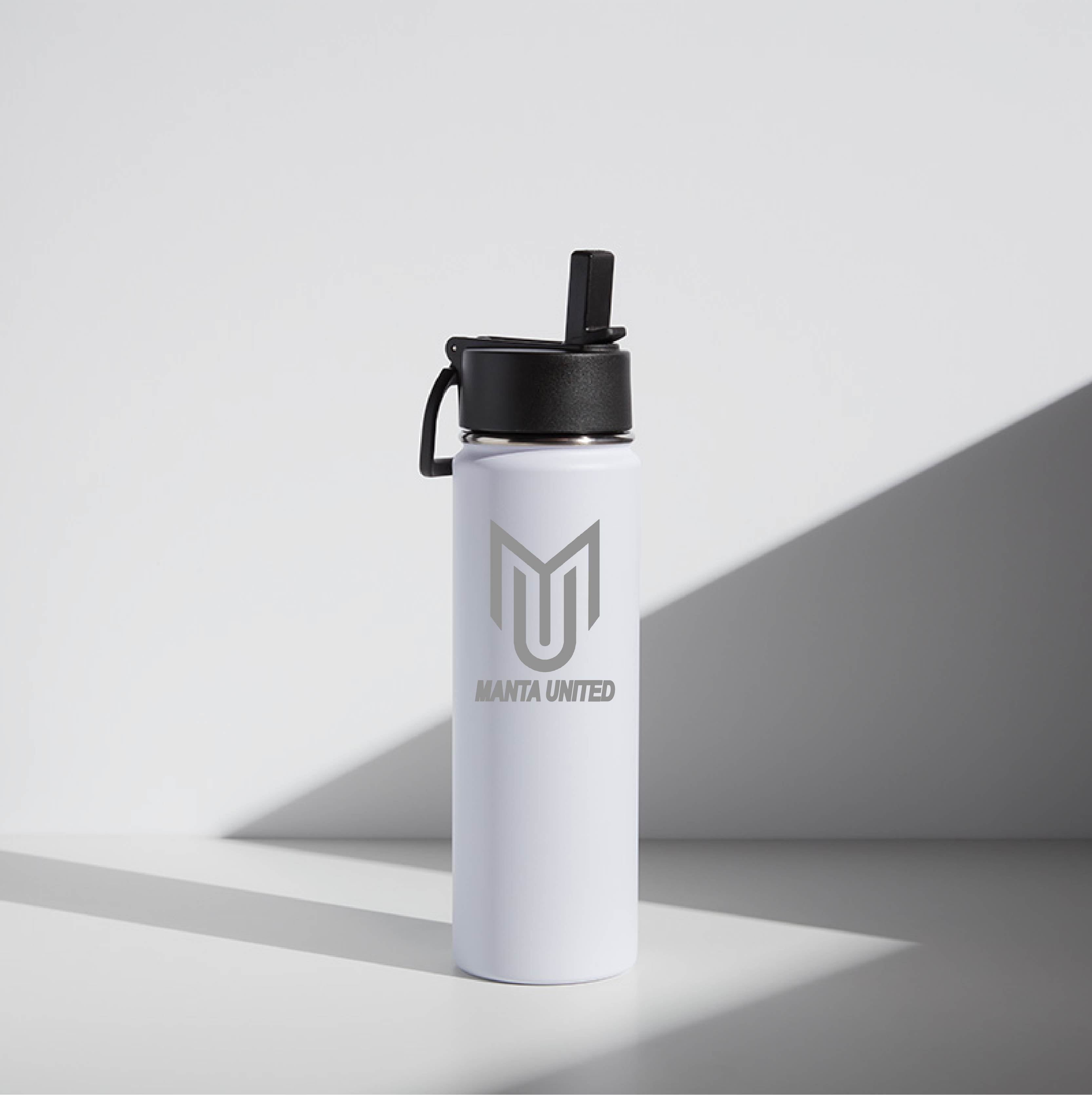 Personalized & Insulated 22 oz Manta United WATR Bottle
